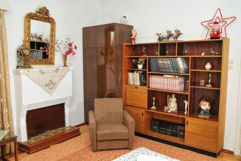 Korykeiou Androu Apartment *