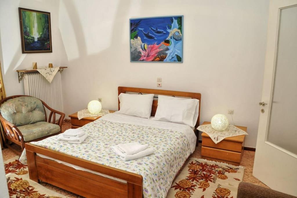 Korykeiou Androu Arachova