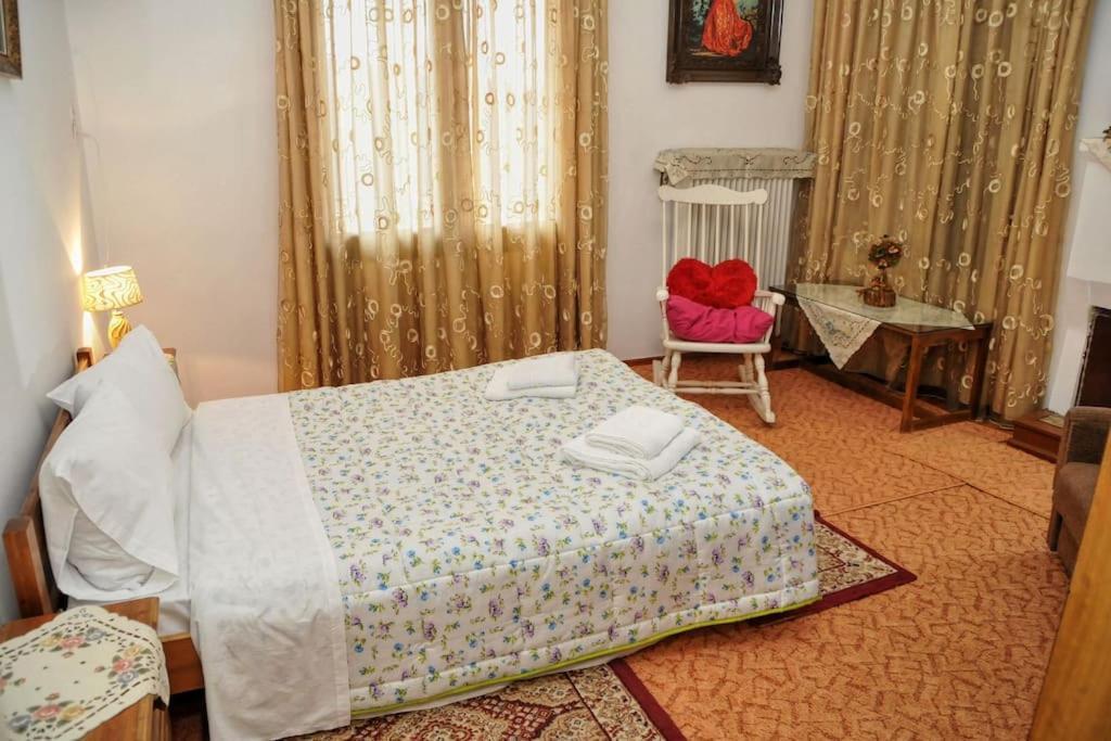 Apartment Korykeiou Androu